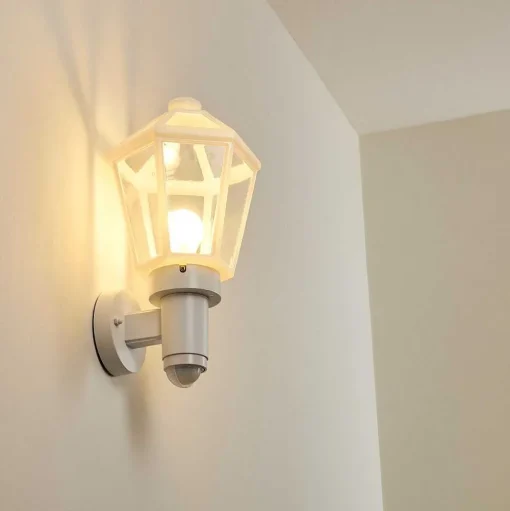 Applique Murale D'Exterieur Catigny Blanc, 1 Lumiere, Detecteur De Mouvement